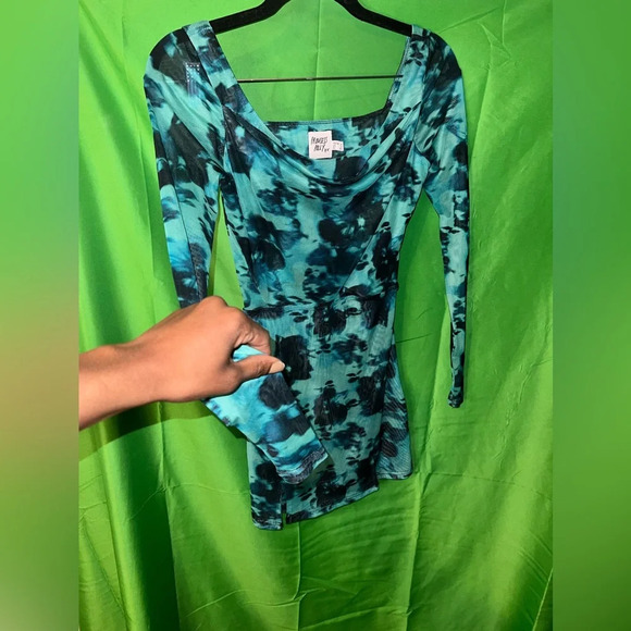 Princess Polly Dress size 2 - Picture 3 of 6